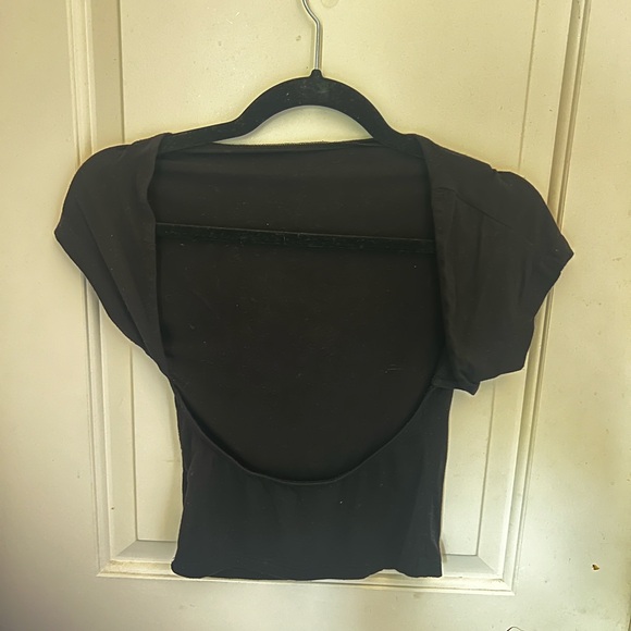 Backless top - Picture 2 of 3